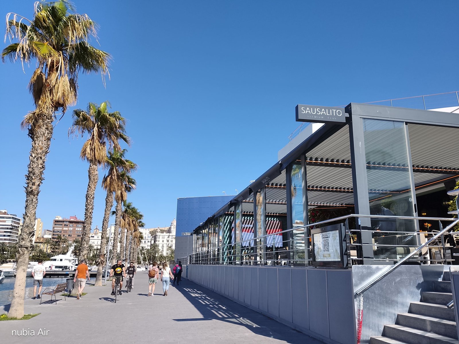 Sausalito Premium Club exterior on Alicante's marina promenade